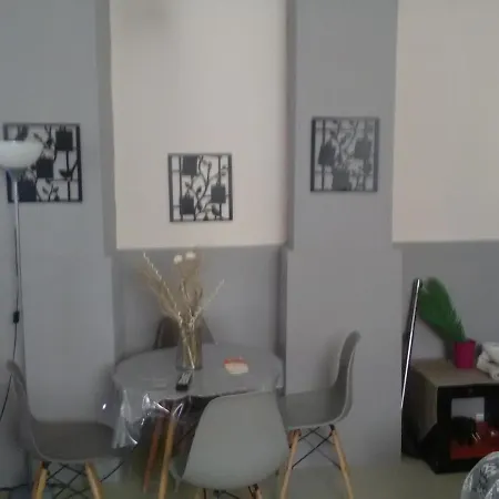 στουντιο ένα βήμα από το κέντρο. Апартаменты Волос